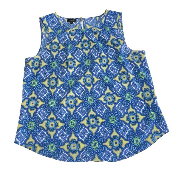 Talbots Women's Top Size 12 Sleeveless Yellow Blue Floral Lightweight Medallion - Picture 5 of 10